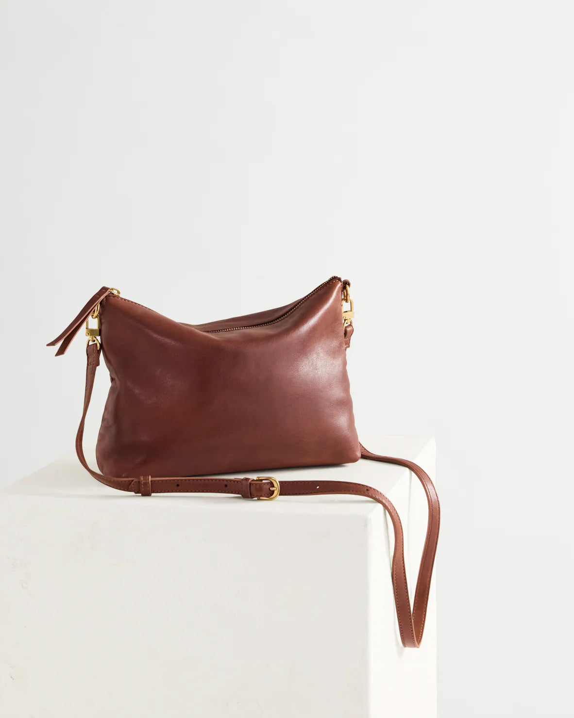 Juju & Co. Augusta Crossbody Cognac