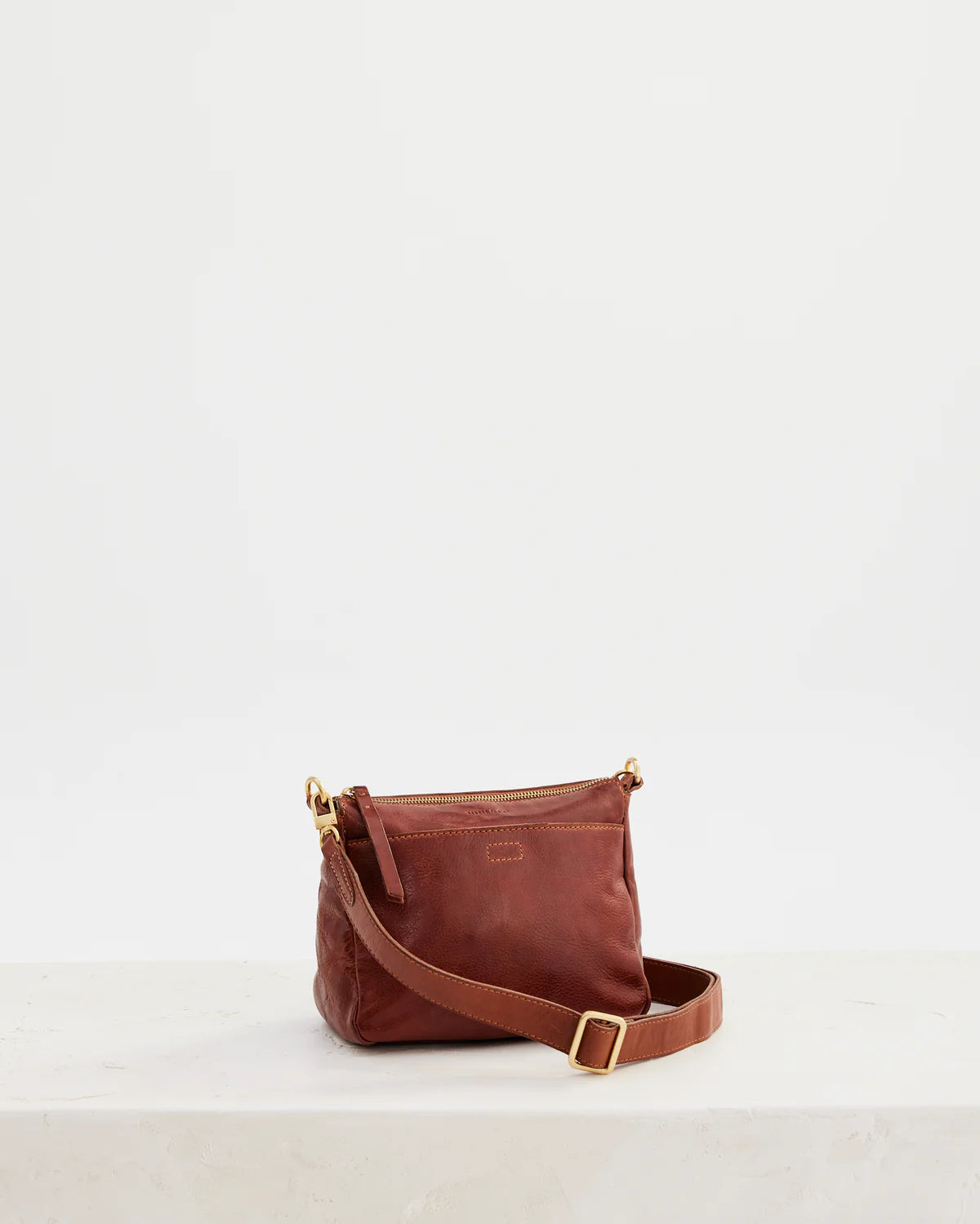 Juju & Co. Frida Crossbody Tan